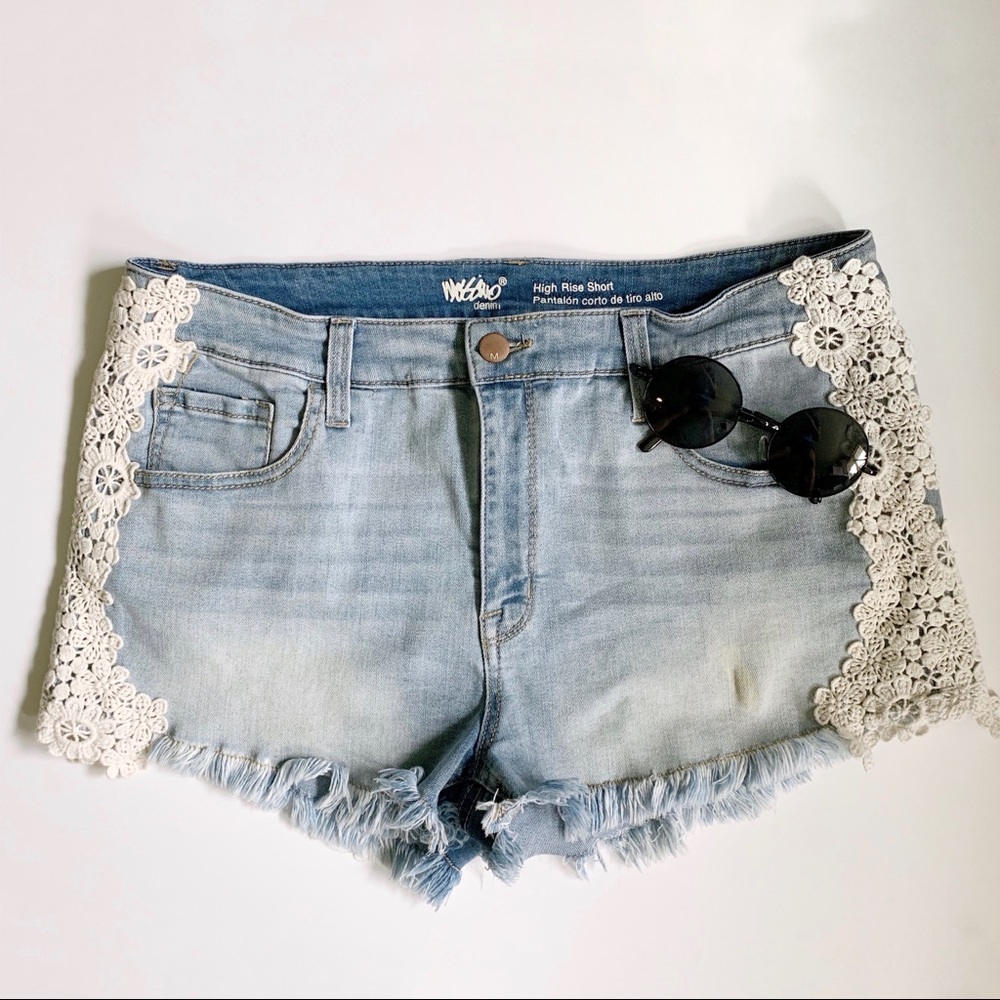 High rise light wash jean shorts with lace detail